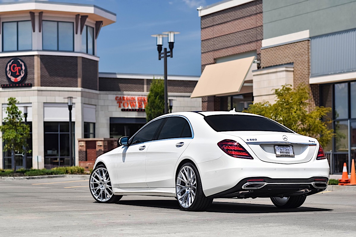 Mercedes-Benz S560 with 